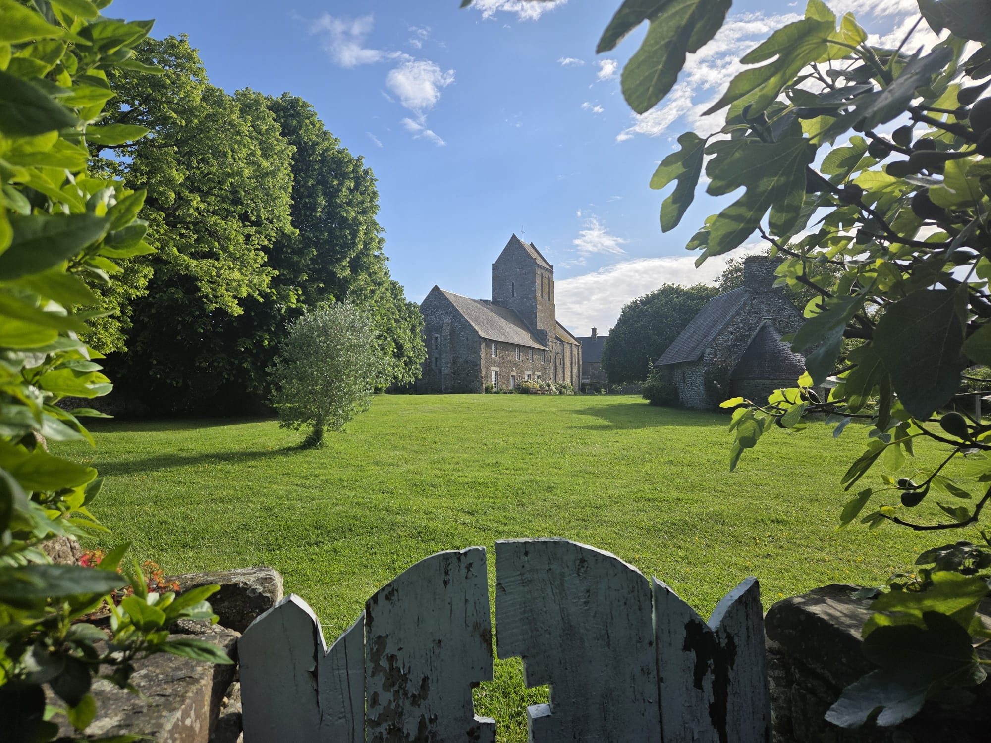 Prieuré saint Léonard